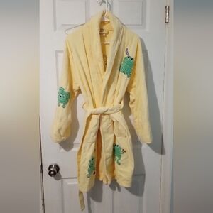 Whimsical Yellow Women's Robe with Frog Design